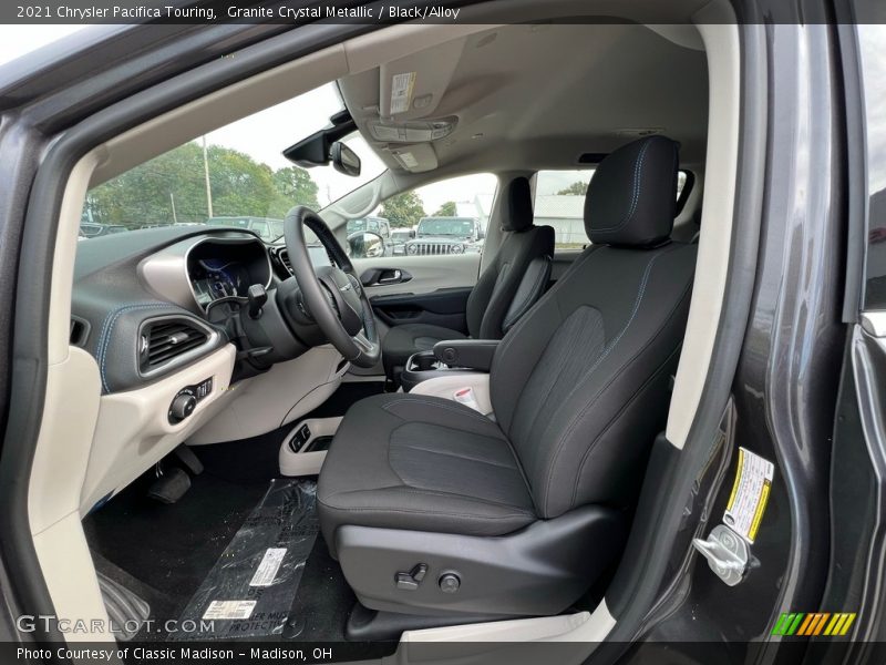 Granite Crystal Metallic / Black/Alloy 2021 Chrysler Pacifica Touring