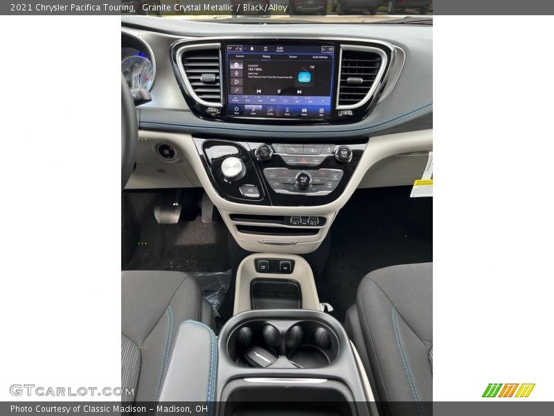 Granite Crystal Metallic / Black/Alloy 2021 Chrysler Pacifica Touring