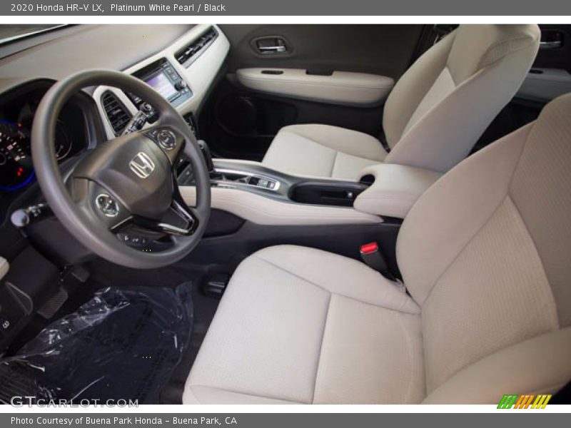 Platinum White Pearl / Black 2020 Honda HR-V LX