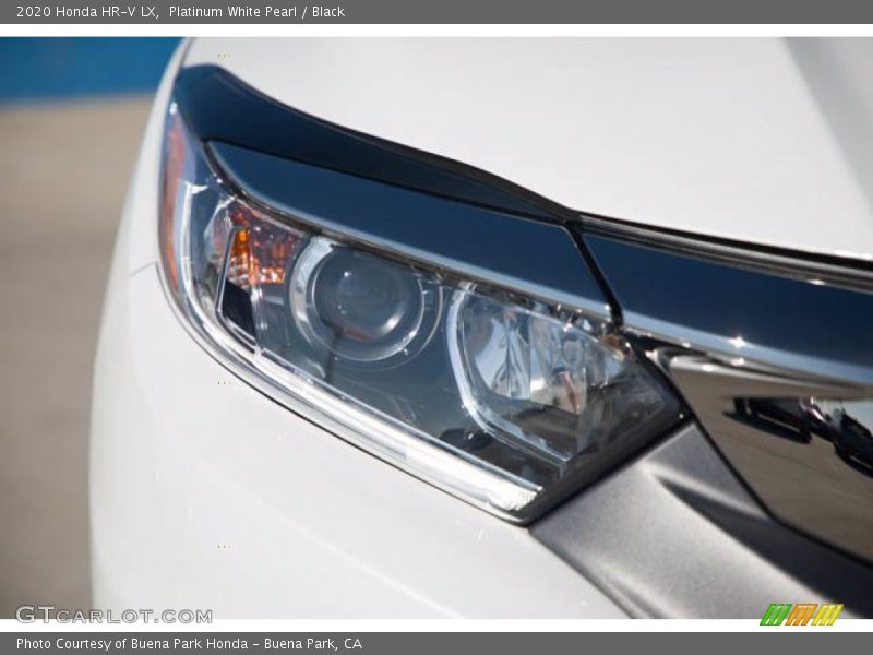 Platinum White Pearl / Black 2020 Honda HR-V LX