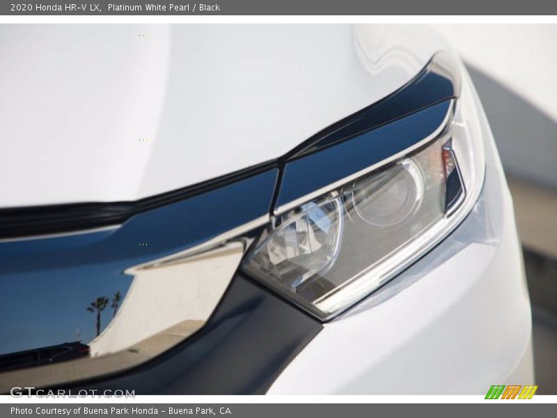 Platinum White Pearl / Black 2020 Honda HR-V LX