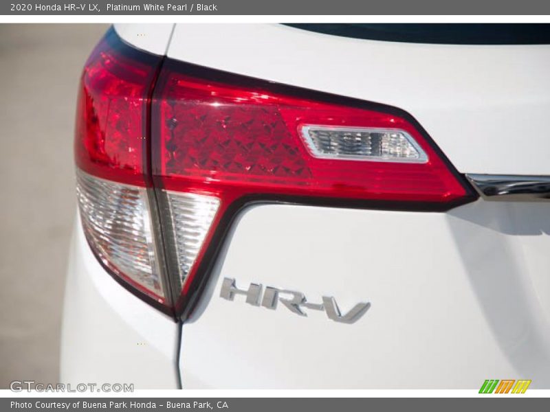 Platinum White Pearl / Black 2020 Honda HR-V LX