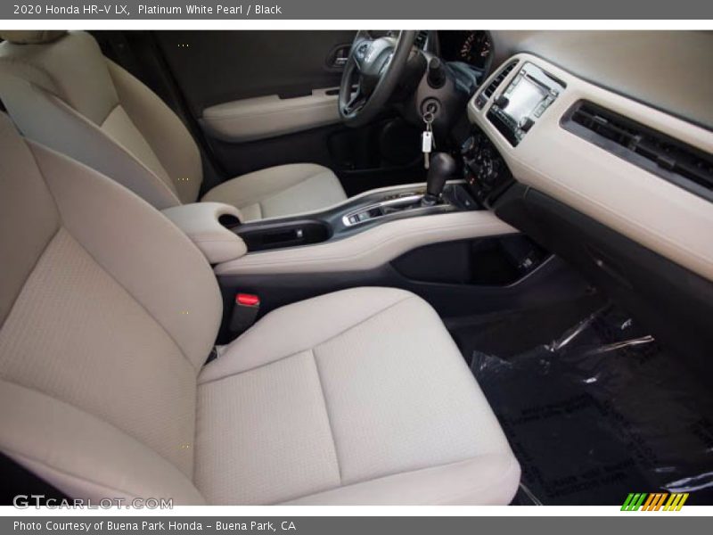 Platinum White Pearl / Black 2020 Honda HR-V LX