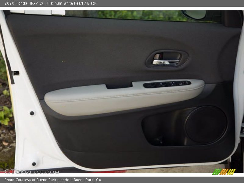 Platinum White Pearl / Black 2020 Honda HR-V LX