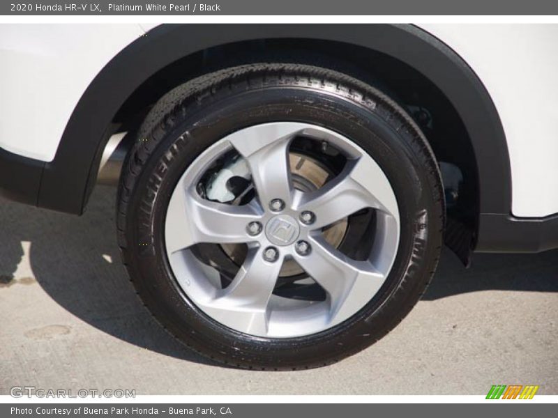 Platinum White Pearl / Black 2020 Honda HR-V LX