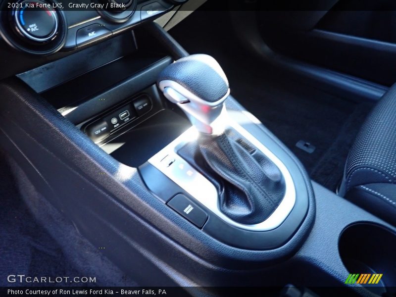 Gravity Gray / Black 2021 Kia Forte LXS