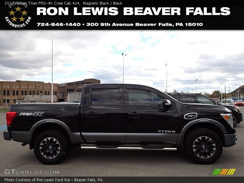 Magnetic Black / Black 2017 Nissan Titan PRO-4X Crew Cab 4x4