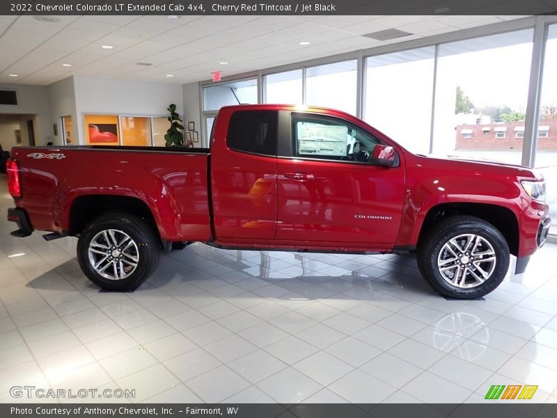  2022 Colorado LT Extended Cab 4x4 Cherry Red Tintcoat