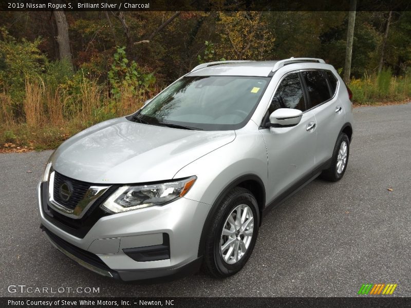 Brilliant Silver / Charcoal 2019 Nissan Rogue S