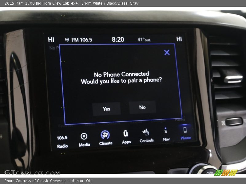 Bright White / Black/Diesel Gray 2019 Ram 1500 Big Horn Crew Cab 4x4