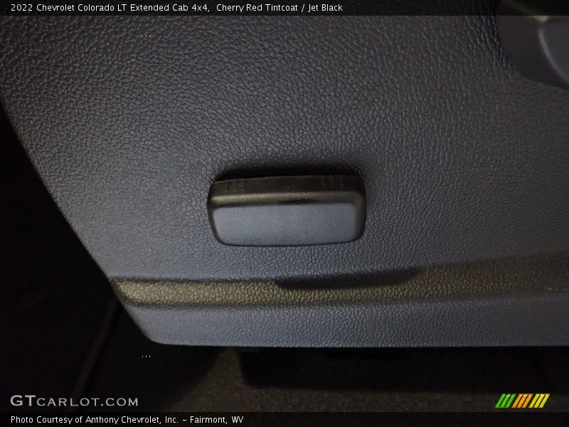 Cherry Red Tintcoat / Jet Black 2022 Chevrolet Colorado LT Extended Cab 4x4