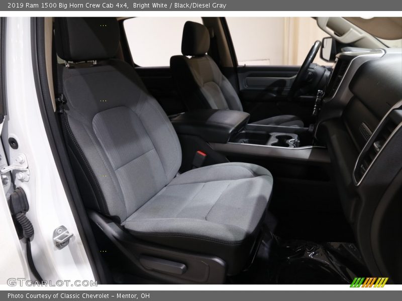 Bright White / Black/Diesel Gray 2019 Ram 1500 Big Horn Crew Cab 4x4
