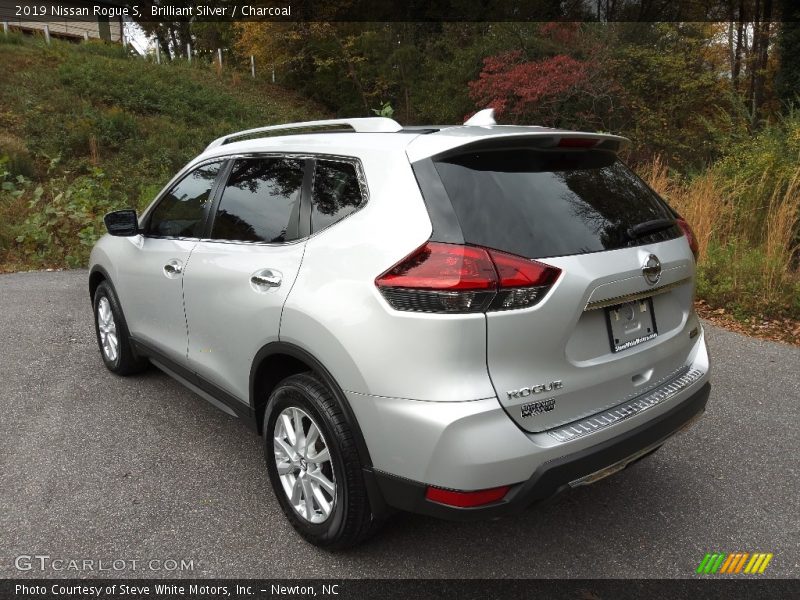 Brilliant Silver / Charcoal 2019 Nissan Rogue S