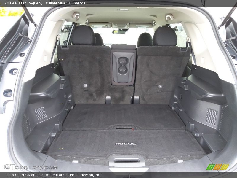  2019 Rogue S Trunk