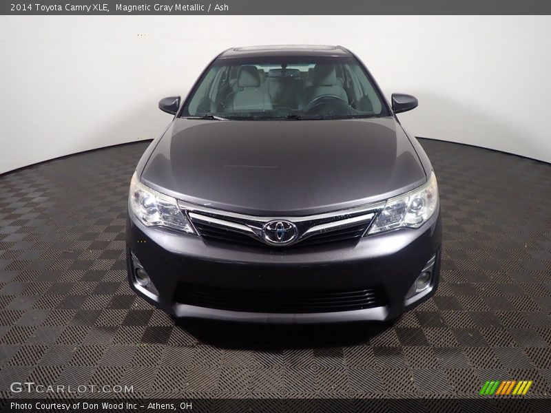 Magnetic Gray Metallic / Ash 2014 Toyota Camry XLE