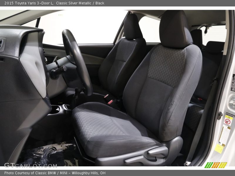 Classic Silver Metallic / Black 2015 Toyota Yaris 3-Door L