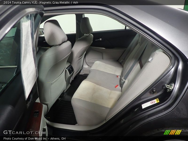 Magnetic Gray Metallic / Ash 2014 Toyota Camry XLE