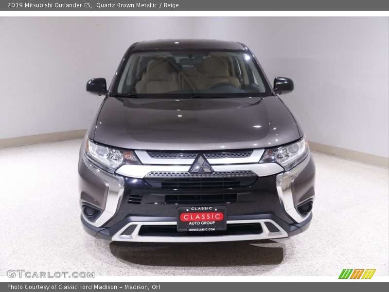 Quartz Brown Metallic / Beige 2019 Mitsubishi Outlander ES