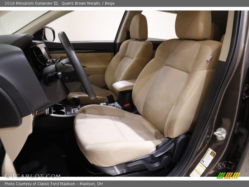 Quartz Brown Metallic / Beige 2019 Mitsubishi Outlander ES