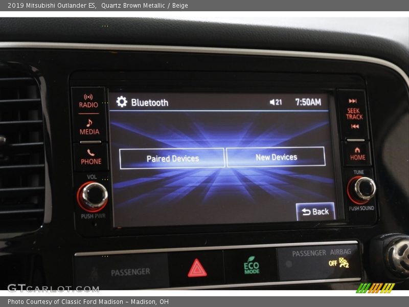 Quartz Brown Metallic / Beige 2019 Mitsubishi Outlander ES