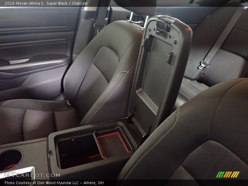 Super Black / Charcoal 2019 Nissan Altima S