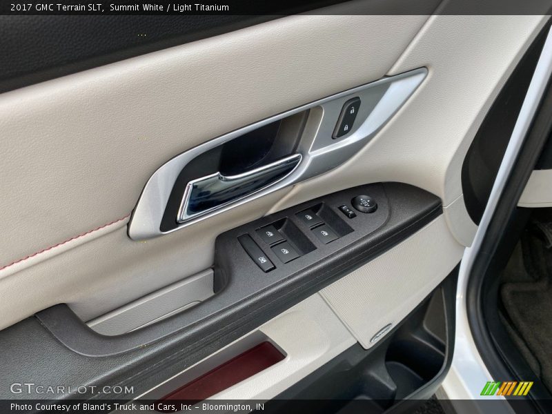 Summit White / Light Titanium 2017 GMC Terrain SLT