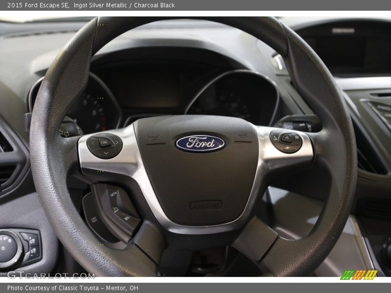 Ingot Silver Metallic / Charcoal Black 2015 Ford Escape SE