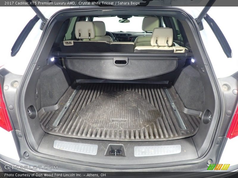 Crystal White Tricoat / Sahara Beige 2017 Cadillac XT5 Premium Luxury AWD