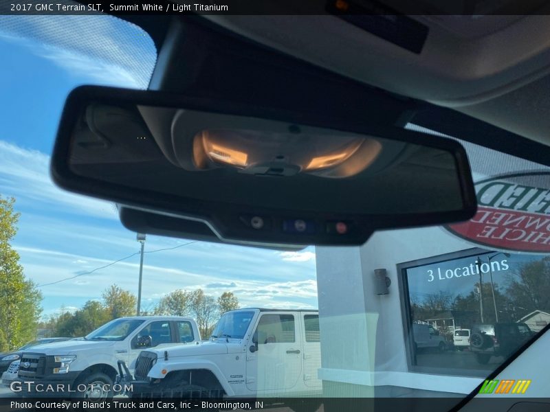 Summit White / Light Titanium 2017 GMC Terrain SLT