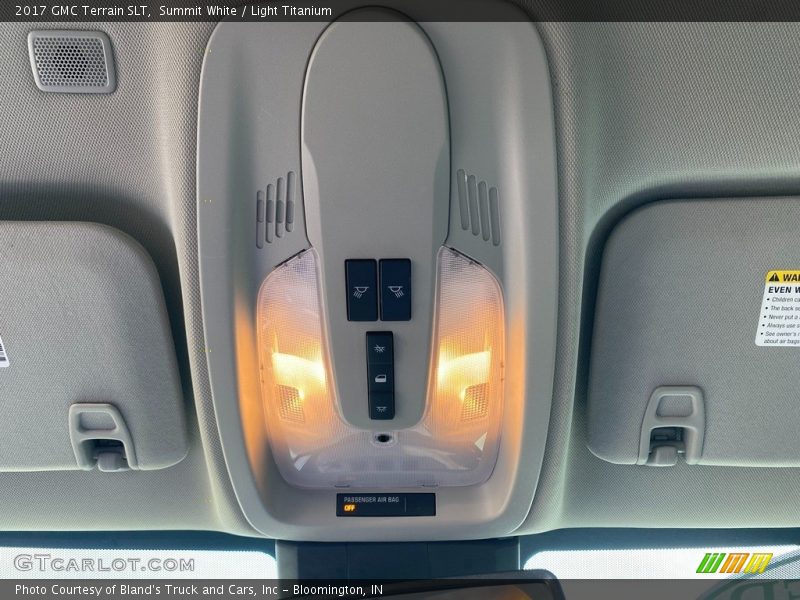 Summit White / Light Titanium 2017 GMC Terrain SLT