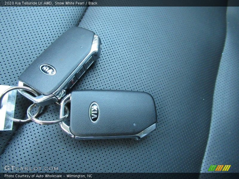 Snow White Pearl / Black 2020 Kia Telluride LX AWD