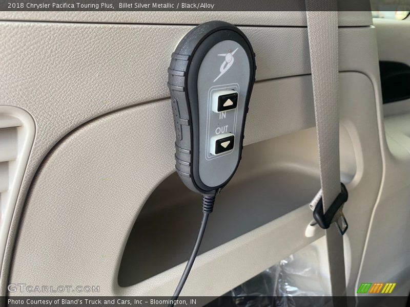 Billet Silver Metallic / Black/Alloy 2018 Chrysler Pacifica Touring Plus