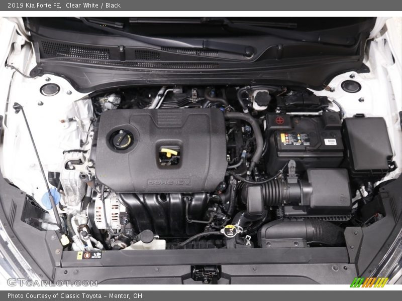 Clear White / Black 2019 Kia Forte FE