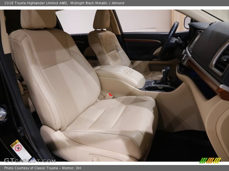 Midnight Black Metallic / Almond 2018 Toyota Highlander Limited AWD