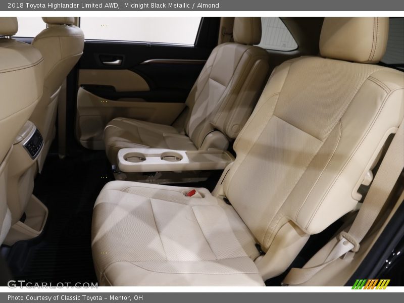 Midnight Black Metallic / Almond 2018 Toyota Highlander Limited AWD