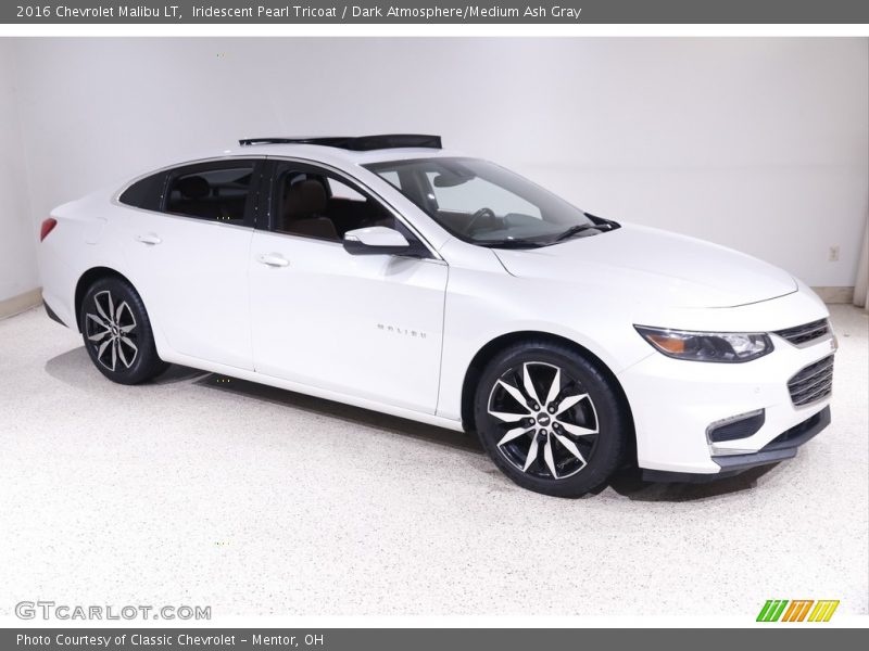 Iridescent Pearl Tricoat / Dark Atmosphere/Medium Ash Gray 2016 Chevrolet Malibu LT