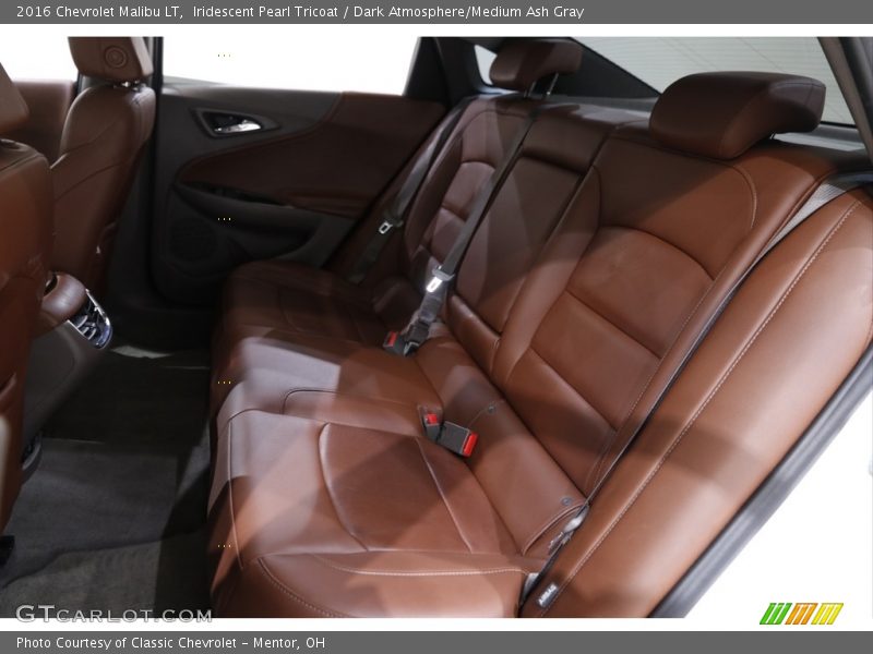 Iridescent Pearl Tricoat / Dark Atmosphere/Medium Ash Gray 2016 Chevrolet Malibu LT