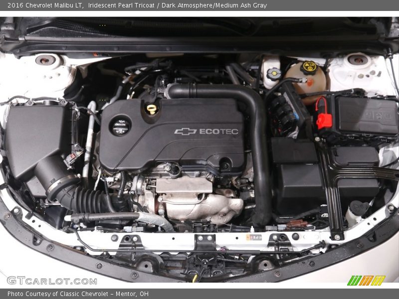 Iridescent Pearl Tricoat / Dark Atmosphere/Medium Ash Gray 2016 Chevrolet Malibu LT