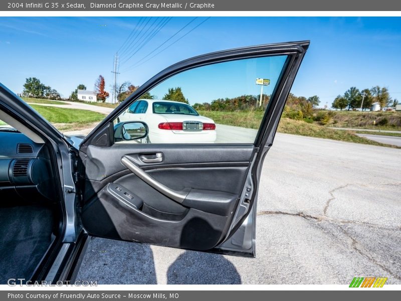 Diamond Graphite Gray Metallic / Graphite 2004 Infiniti G 35 x Sedan