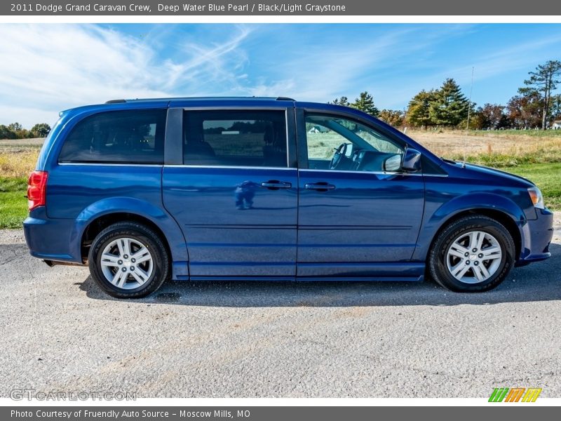 Deep Water Blue Pearl / Black/Light Graystone 2011 Dodge Grand Caravan Crew