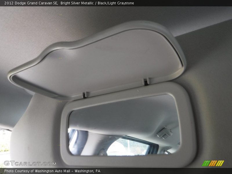 Bright Silver Metallic / Black/Light Graystone 2012 Dodge Grand Caravan SE