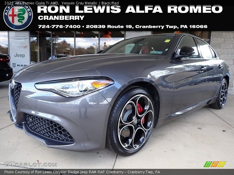 Vesuvio Gray Metallic / Black/Red 2022 Alfa Romeo Giulia Ti AWD
