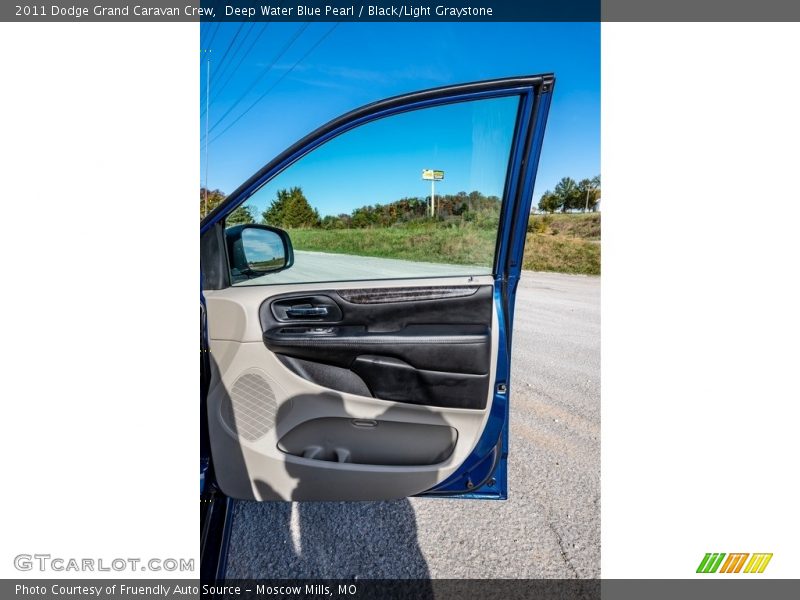 Deep Water Blue Pearl / Black/Light Graystone 2011 Dodge Grand Caravan Crew