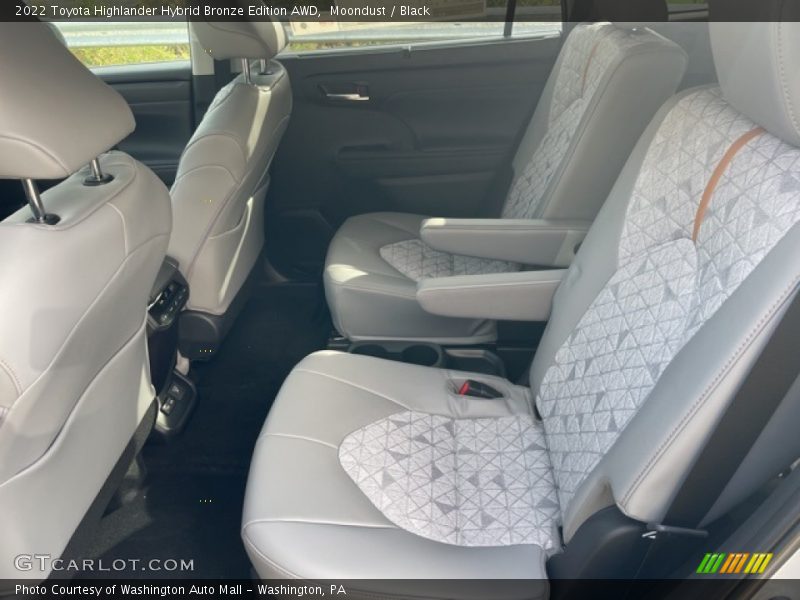 Rear Seat of 2022 Highlander Hybrid Bronze Edition AWD