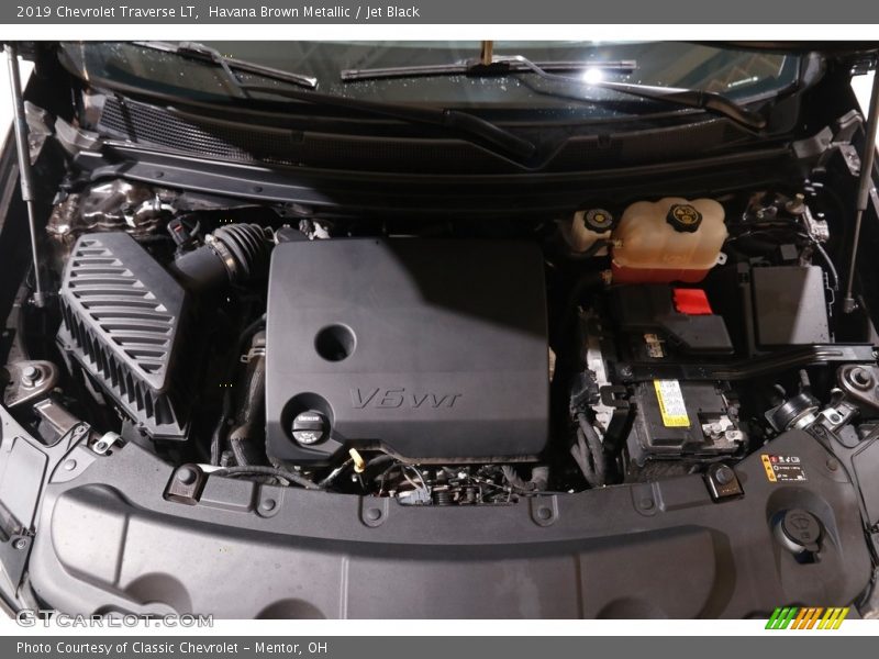 Havana Brown Metallic / Jet Black 2019 Chevrolet Traverse LT