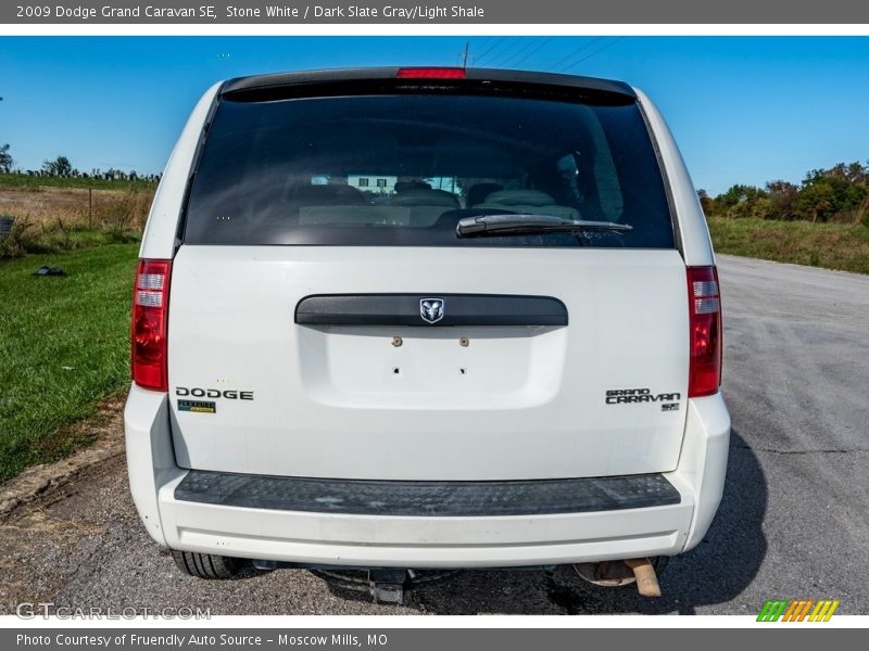 Stone White / Dark Slate Gray/Light Shale 2009 Dodge Grand Caravan SE
