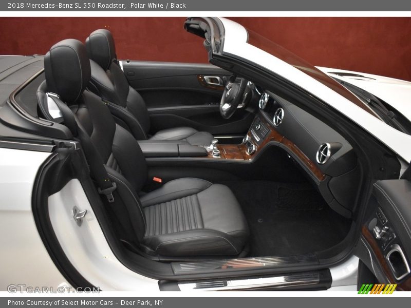 Polar White / Black 2018 Mercedes-Benz SL 550 Roadster