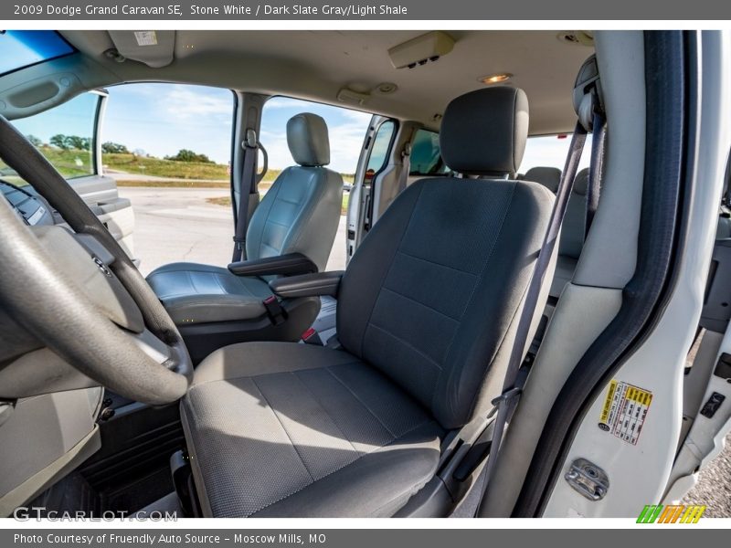 Stone White / Dark Slate Gray/Light Shale 2009 Dodge Grand Caravan SE