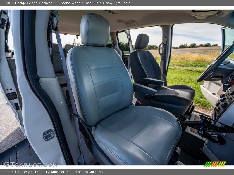 Stone White / Dark Slate Gray/Light Shale 2009 Dodge Grand Caravan SE