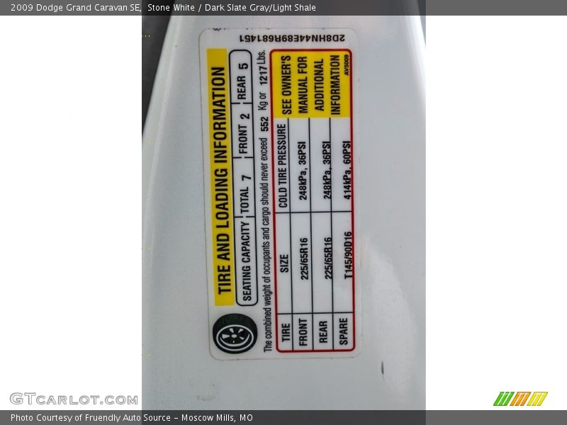 Stone White / Dark Slate Gray/Light Shale 2009 Dodge Grand Caravan SE